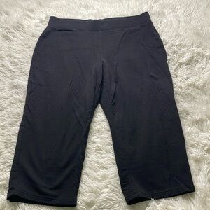 T By Talbots Capris